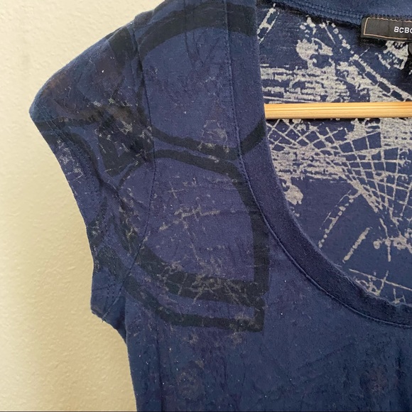 BCBGMAXAZRIA • Patterned Burnout Scoop Neck Tee - Size XS - Picture 6 of 16